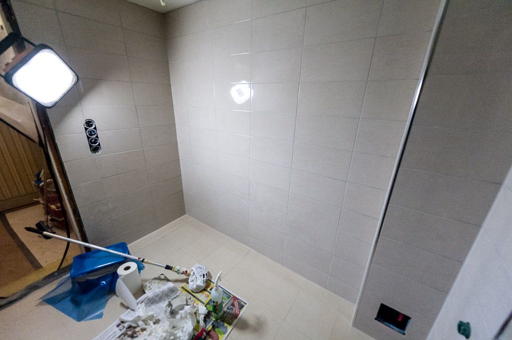 Grouting dried and cleaned, silicone in place